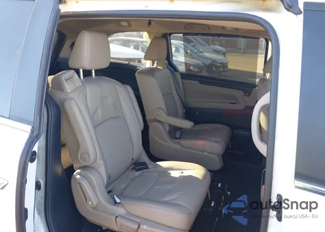 2024 Honda Odyssey Touring z USA, uszkodzony, nr VIN 5FNRL6H80RB045725